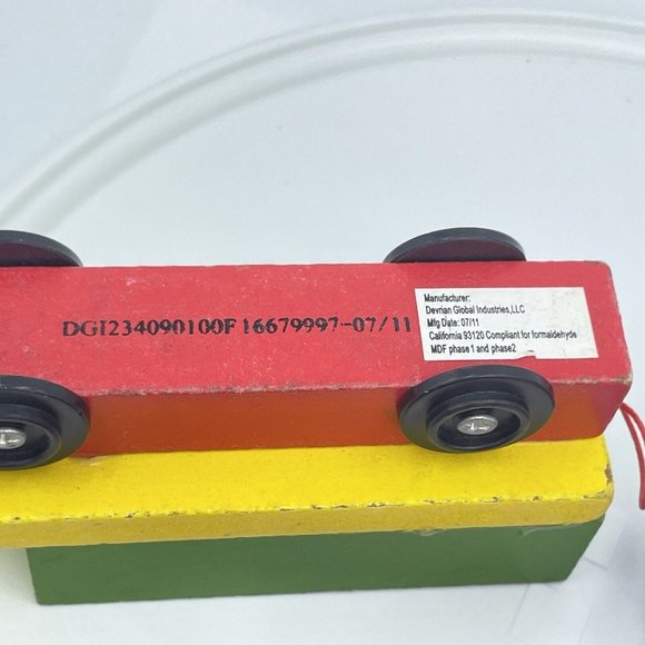 Devrian Global Industries 3 Piece Wood Toy Train Set Engine Freight Car Caboose - Picture 5 of 6